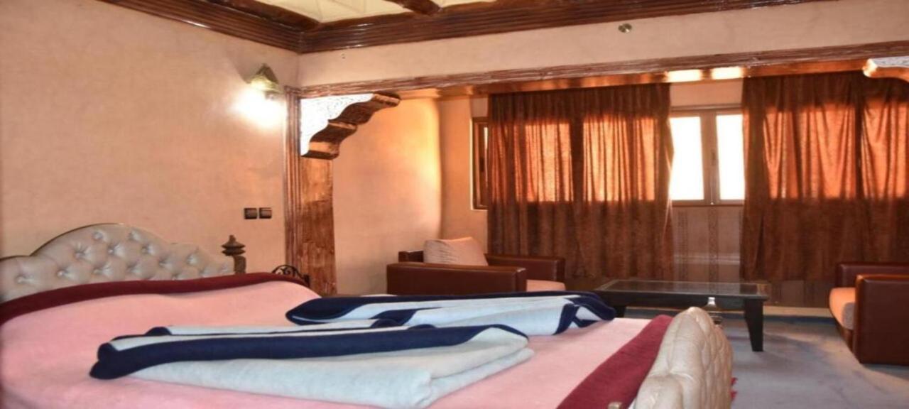 Hotel Restaurant Les Etoiles Du Toubkal Imlil  Kültér fotó